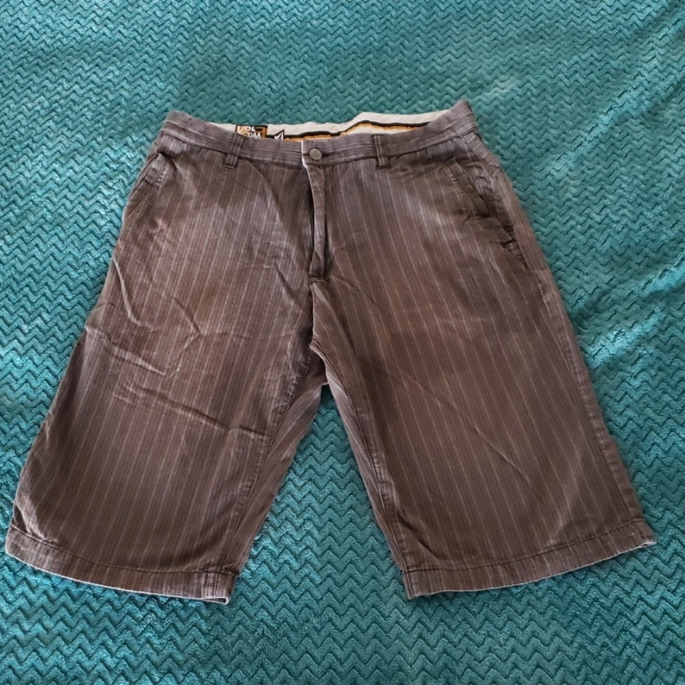 Mens Volcom Shorts Size 33